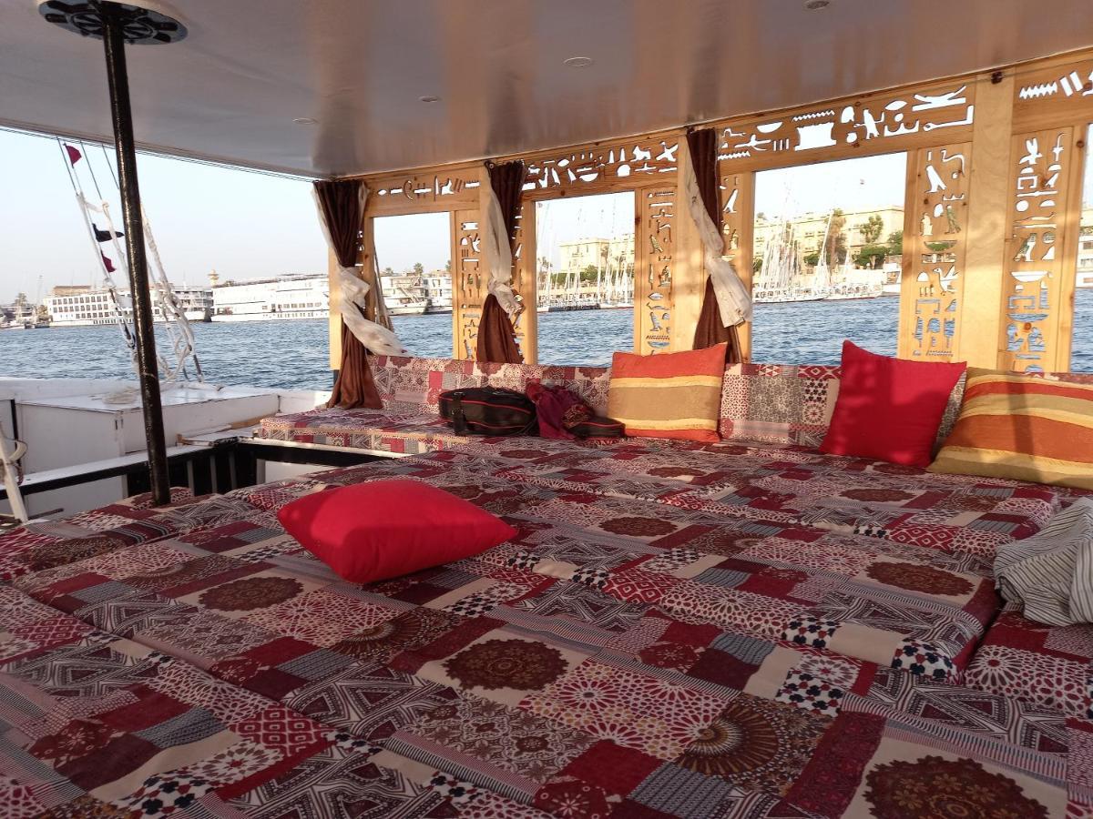 Nile Sunrise Felucca Boat Private Rental Luxor Exterior foto