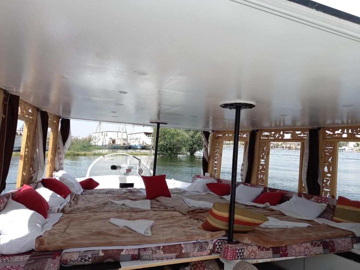 Nile Sunrise Felucca Boat Private Rental Luxor Exterior foto