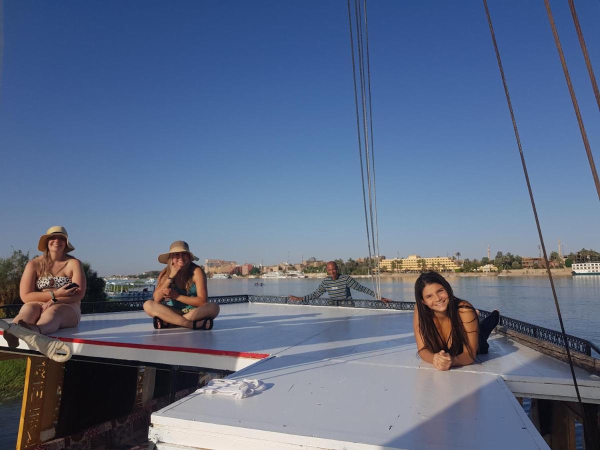 Nile Sunrise Felucca Boat Private Rental Luxor Exterior foto