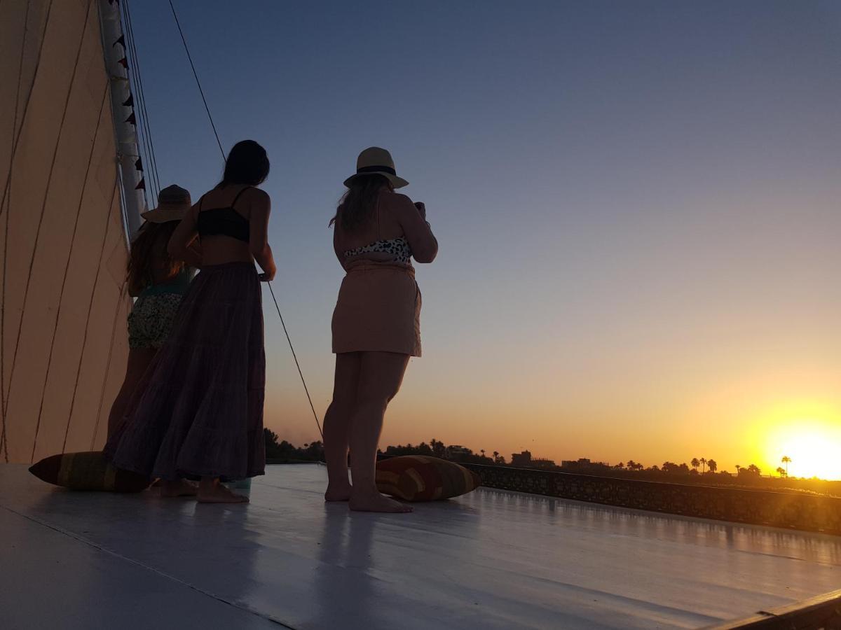 Nile Sunrise Felucca Boat Private Rental Luxor Exterior foto
