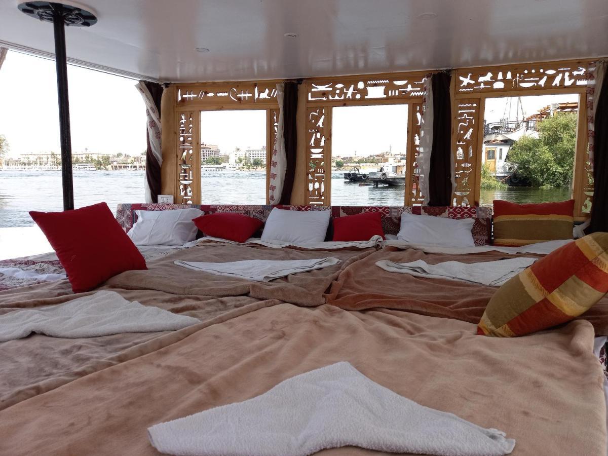 Nile Sunrise Felucca Boat Private Rental Luxor Exterior foto