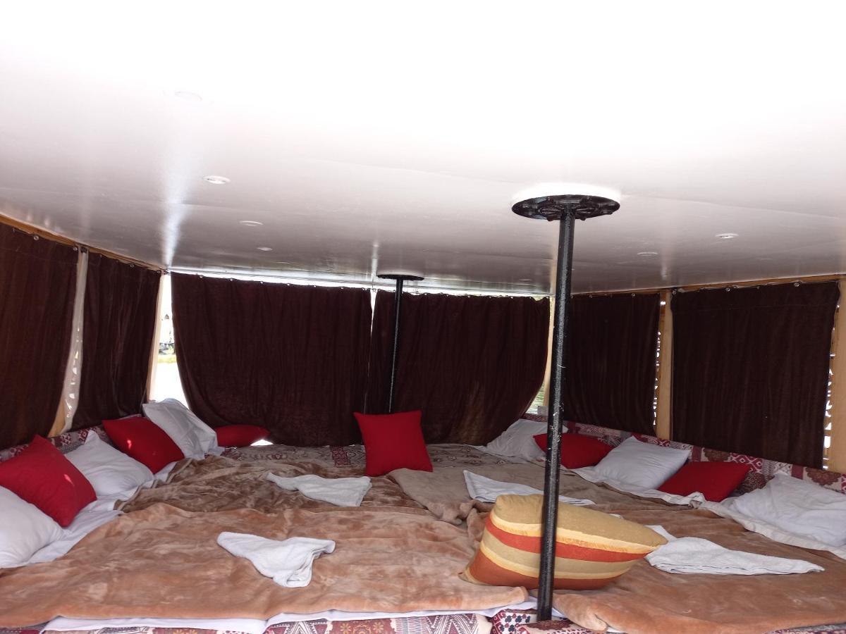 Nile Sunrise Felucca Boat Private Rental Luxor Exterior foto
