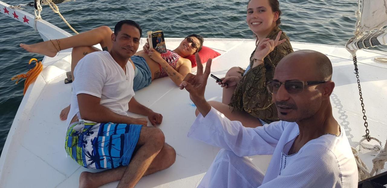 Nile Sunrise Felucca Boat Private Rental Luxor Exterior foto