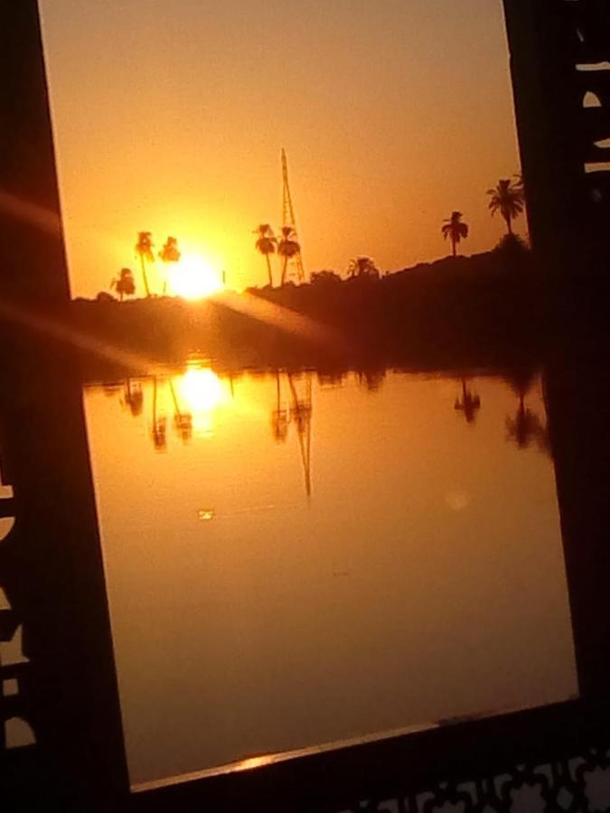Nile Sunrise Felucca Boat Private Rental Luxor Exterior foto