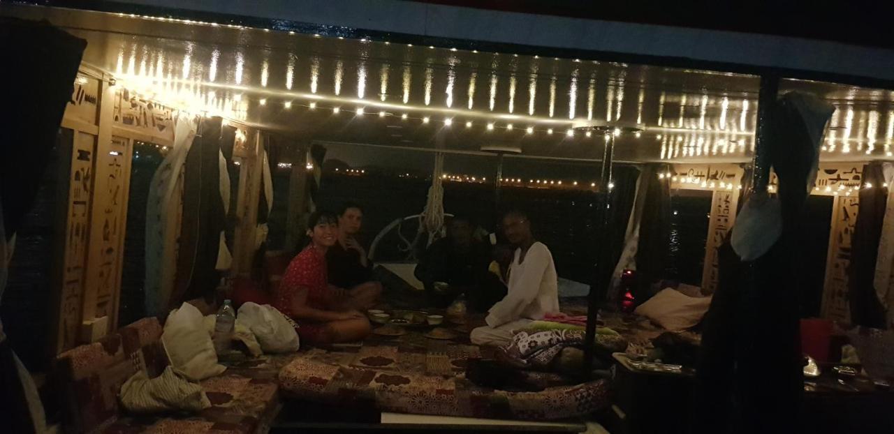 Nile Sunrise Felucca Boat Private Rental Luxor Exterior foto