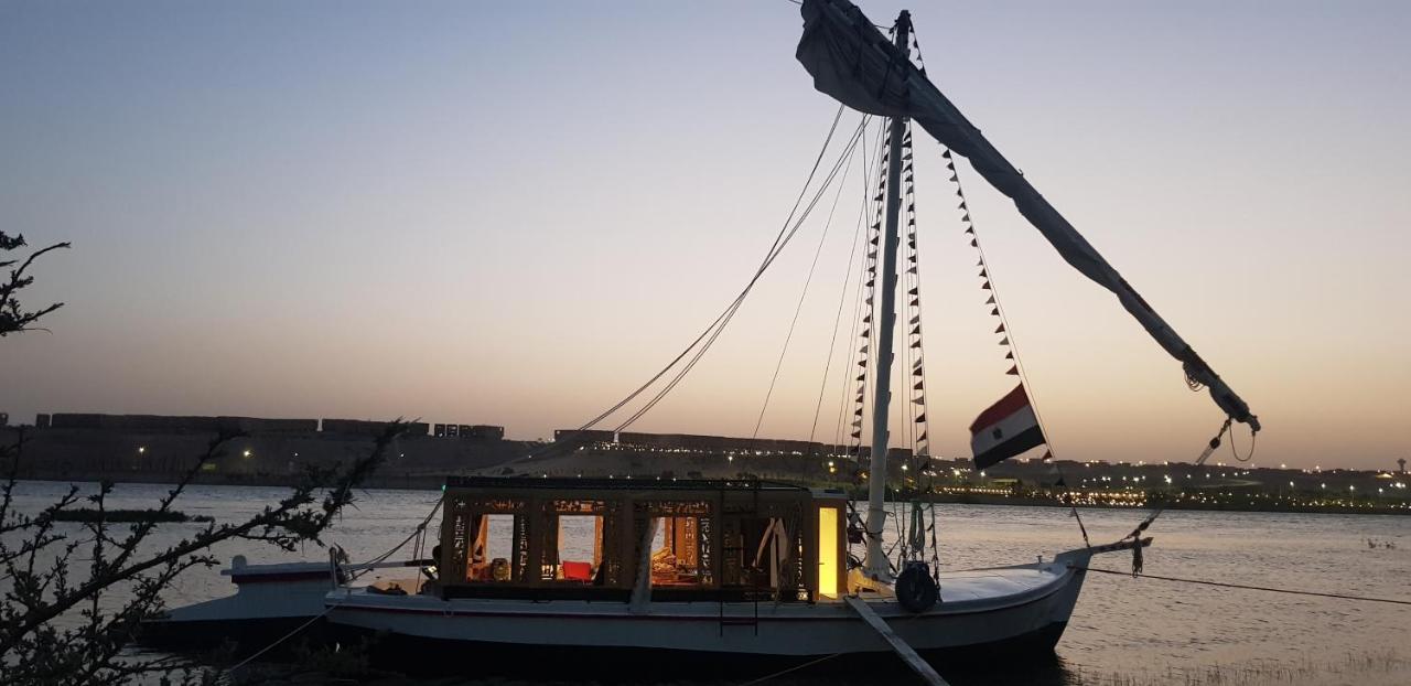 Nile Sunrise Felucca Boat Private Rental Luxor Exterior foto