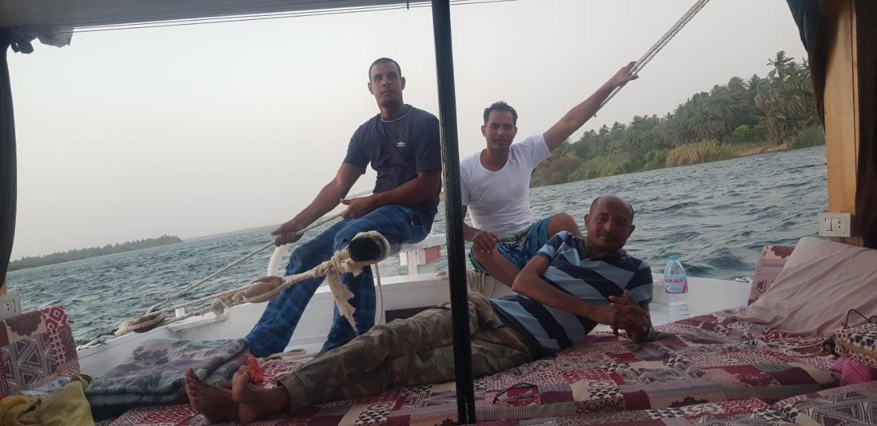 Nile Sunrise Felucca Boat Private Rental Luxor Exterior foto