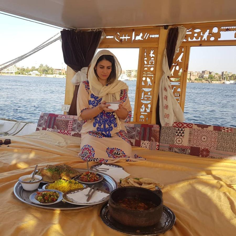 Nile Sunrise Felucca Boat Private Rental Luxor Exterior foto