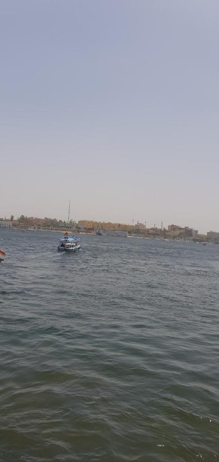 Nile Sunrise Felucca Boat Private Rental Luxor Exterior foto